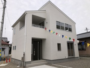 リーブルガーデン四日市市大治田第2　新築分譲　1号棟