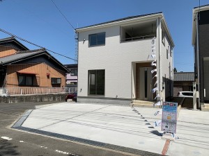 クレイドルガーデン四日市市桜台第3　新築分譲　1号棟