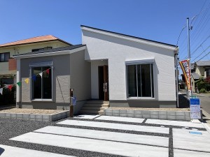 リーブルガーデン鈴鹿市長太栄町第3　新築分譲　２号棟