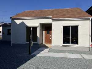 リーブルガーデン四日市市楠町北五味塚第8　新築分譲　1号棟平屋