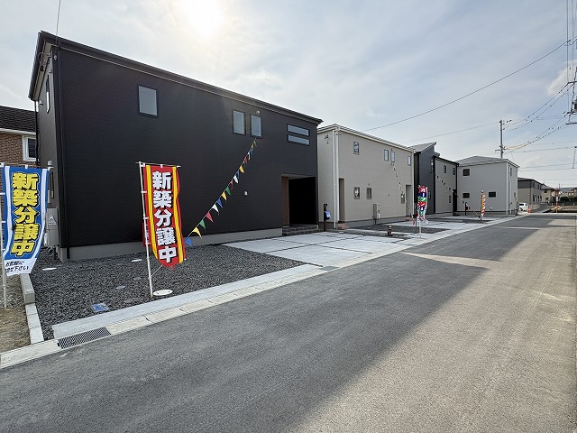 四日市市北五味塚第10　新築分譲　≪全７棟先行４棟≫　生活便利な好立地！